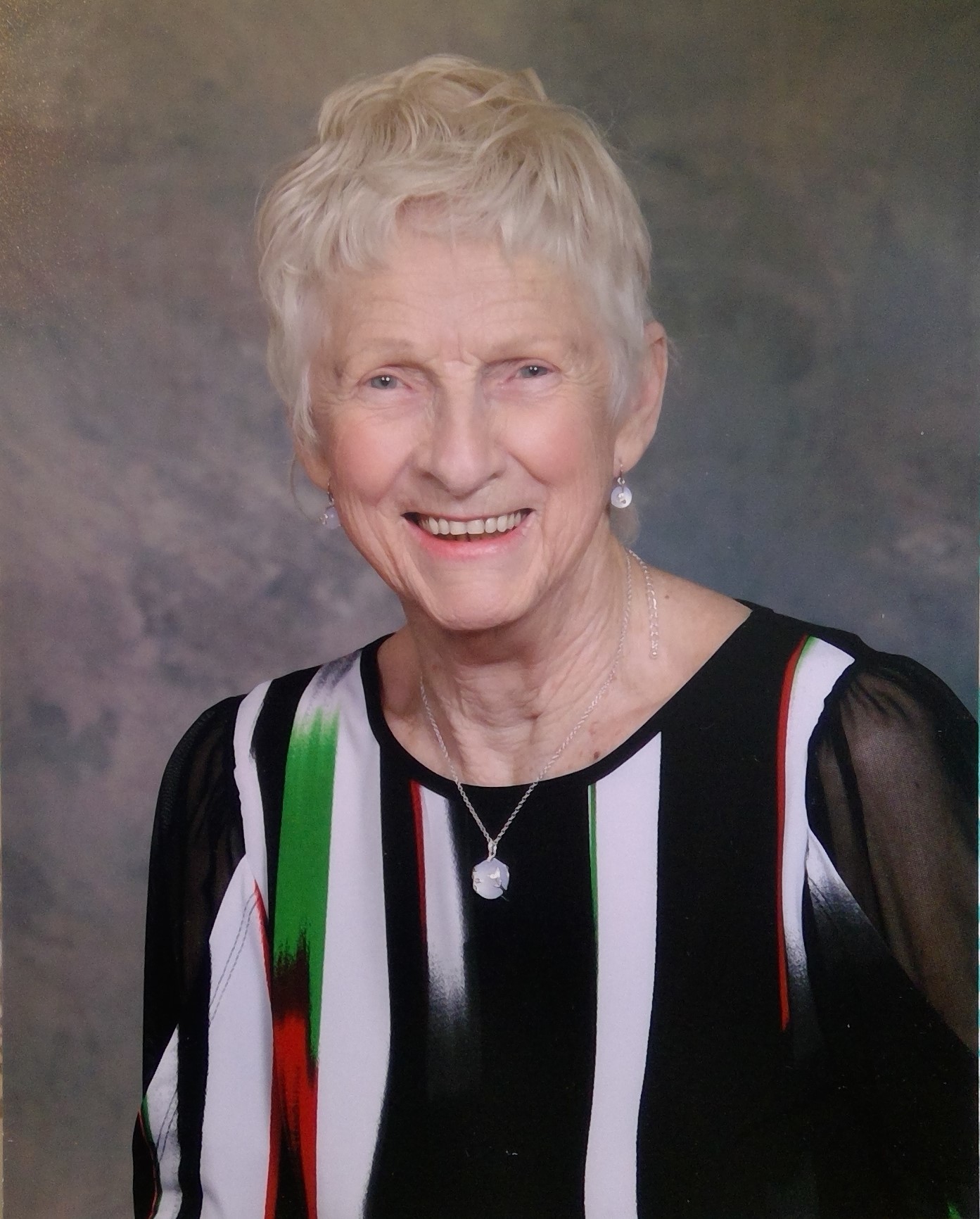 MacGillivray, Barbara | Obituaries/Notices